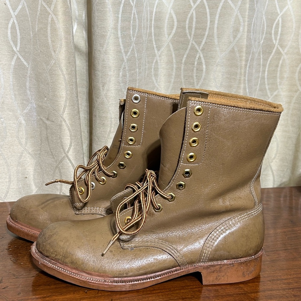 Steel Toe Work Boots CSI patch’s Tan Leather
Good Used Condition Size 9 - Picture 5 of 12